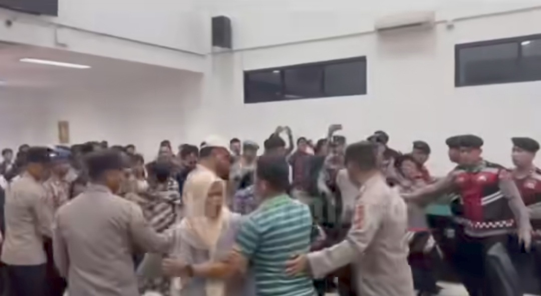 Sidang Mutilasi Siti Amelia Ricuh, Keluarga Korban Histeris Tuntut Hukuman Mati untuk Mulyana