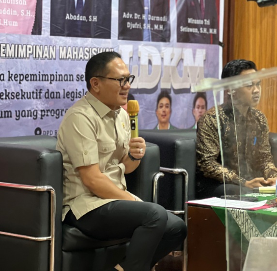 Firdaus Hasbullah Dorong Mahasiswa FH UMP Bangun Karakter Kepemimpinan Berbasis Keteladanan Tokoh Muhammadiyah