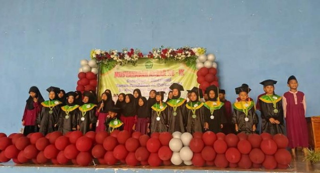 Wisuda IX TPQ se-Kecamatan Gunung Megang, 153 Santri Diwisuda di Sumaja Makmur
